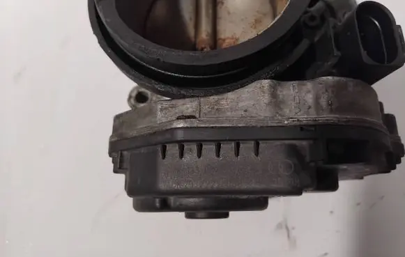 Audi A6 S6 C5 4B Throttle valve 078133063AN 408237221008