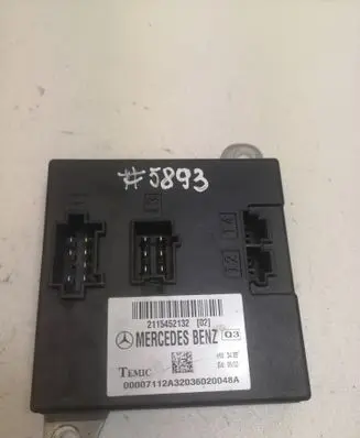 Mercedes-Benz CLS C219 Comfort/convenience module A2115452132
