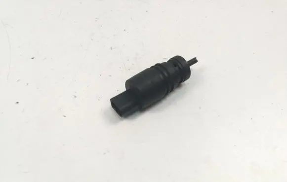 Mercedes-Benz C W204 Windscreen/windshield washer pump
