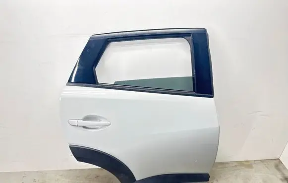 Mazda CX-3 Rear door