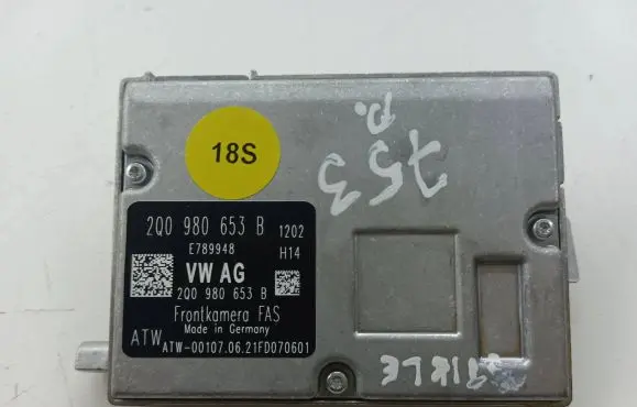 Volkswagen Tiguan Windshield/windscreen camera 2Q0980653B