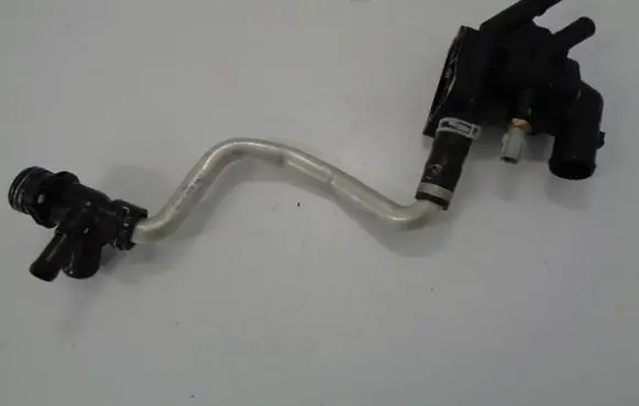 Ford Fiesta Thermostat housing CM5G-9K478-GA CM5G8A529CA