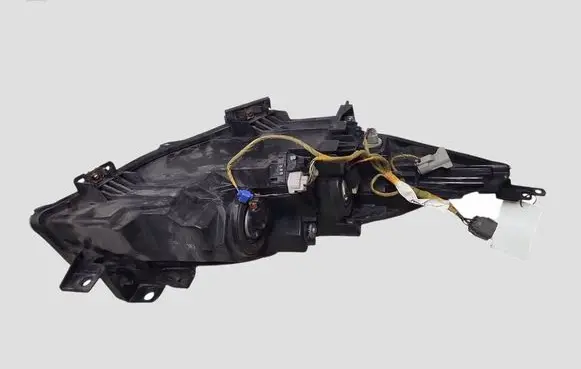 Mazda 3 II Headlight/headlamp BDG751040