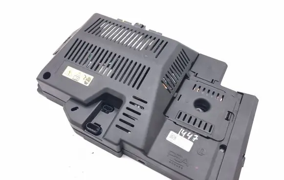 Peugeot 3008 III Battery control module 9861542480