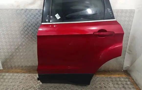 Ford Kuga II Rear door