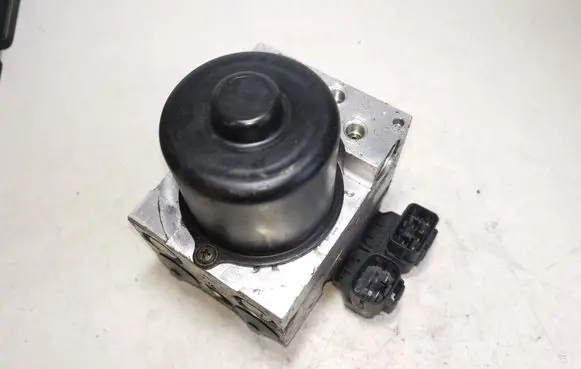 Toyota Camry ABS Pump 4451033070 1330004030