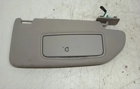 Volvo V70 Sun visor