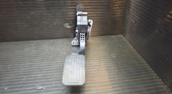 Mazda CX-7 Accelerator throttle pedal