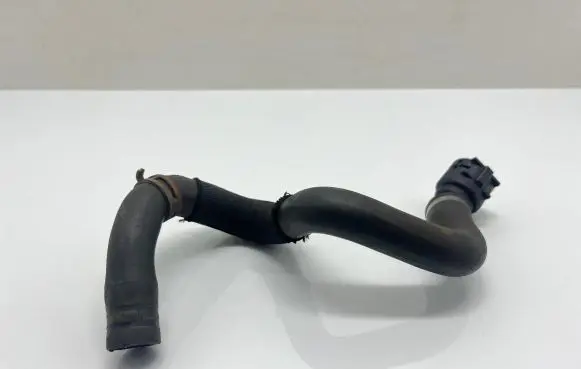 BMW 5 F10 F11 Engine coolant pipe/hose 15476810 9170347