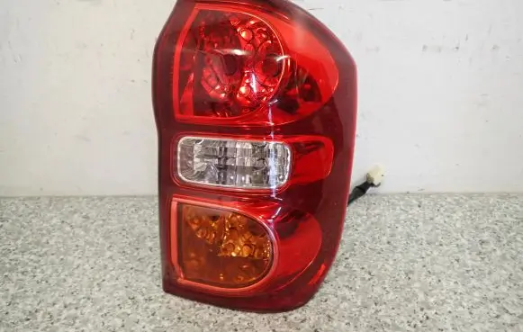 Toyota RAV 4 (XA20) Rear/tail lights