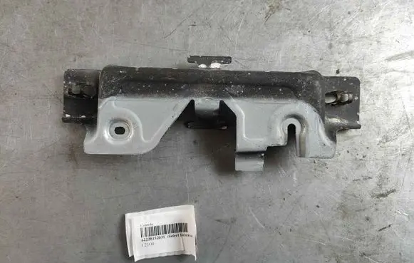Mercedes-Benz S W222 EGR valve cooler bracket a2228152031