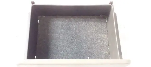 Glove box