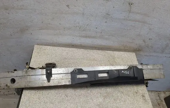 Renault Clio IV Front bumper cross member