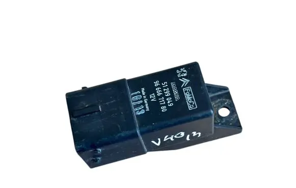 Volvo V50 Glow plug pre-heat relay 9666671780 51299049 16113
