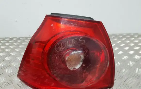 Volkswagen Golf V Rear/tail lights 1K6945095E
