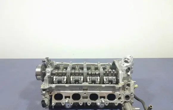 Honda HR-V Engine head