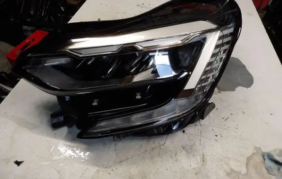 Renault Captur II Headlight/headlamp 260600666R 01393031 1EX2474