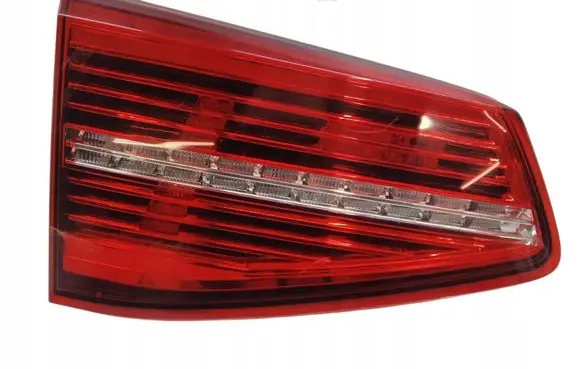 Volkswagen PASSAT B8 Rear/tail lights 3G9945307