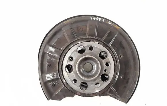 Mercedes-Benz E W212 Rear wheel hub 2123502208 2123500241