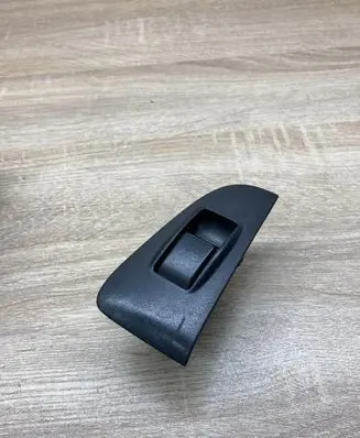 Toyota Avensis T250 Electric window control switch 7427105020