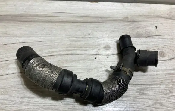Jaguar XF X250 Engine coolant pipe/hose CK130755