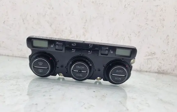 Volkswagen PASSAT B6 Climate control unit