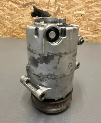 Ford Kuga I Air conditioning (A/C) compressor (pump)