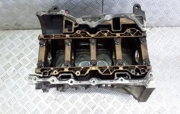 Ford Mondeo Mk III Engine block 1S7G6015AT