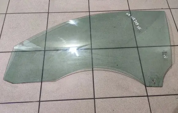 Mercedes-Benz CLK A209 C209 Front door window/glass (coupe) E143R001026 43R001026