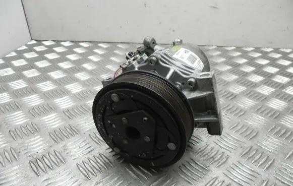 Dacia Dokker Air conditioning (A/C) compressor (pump) 926005727R