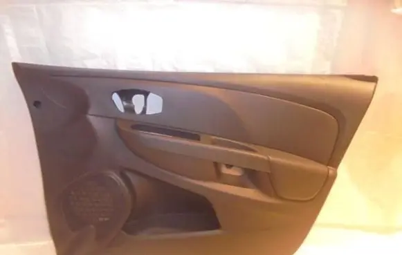Renault Clio IV Front door card panel trim 809000037R