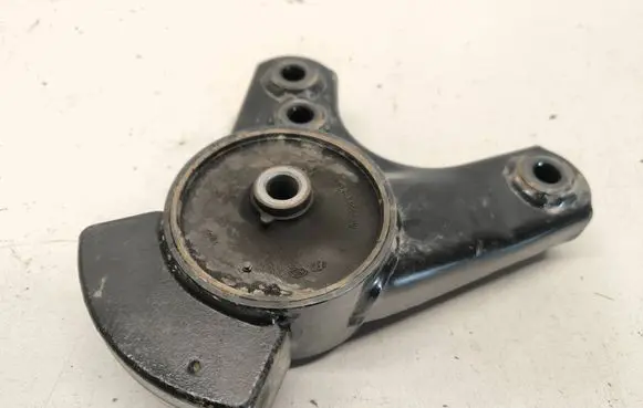 Hyundai Kona I Engine mount bracket 21932K4000