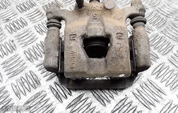 Nissan Pulsar Rear brake caliper