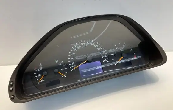 Mercedes-Benz E W210 Speedometer (instrument cluster) A2105405248 110008915006 2105405248
