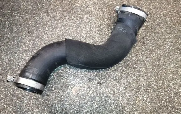Audi A4 S4 B8 8K Intercooler hose/pipe 8K0145737J