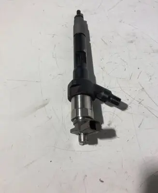 Mazda CX-7 Fuel injector 2AA13H50 01108N06715