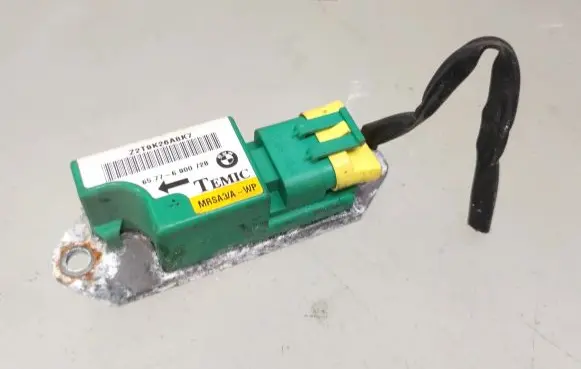 BMW 5 E39 Airbag deployment crash/impact sensor 6900728 65776900728