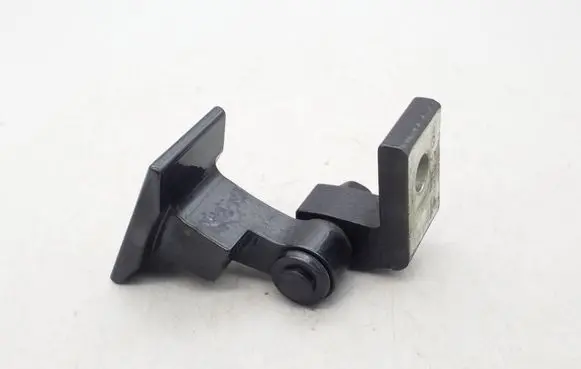BMW 3 F30 F35 F31 Front door lower hinge 7246068
