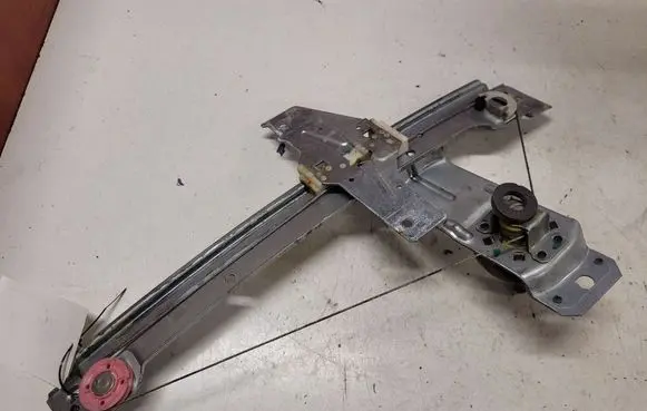Peugeot 207 Rear door manual window regulator 9650768180