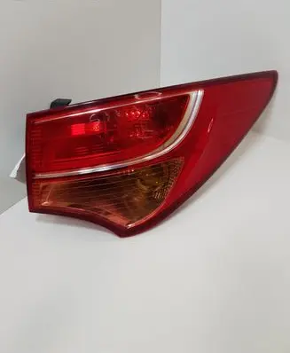 Hyundai Santa Fe Rear/tail lights 924022W0