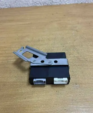 Toyota RAV 4 (XA50) Hand brake control module 8905042030 2096