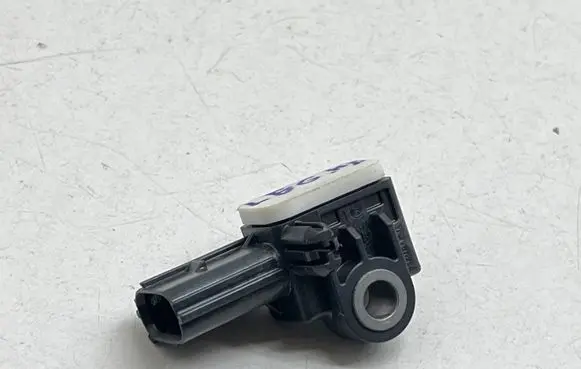 Subaru Legacy Airbag deployment crash/impact sensor 98237AL00A 190510701