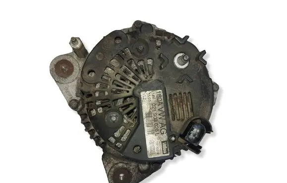 Volkswagen PASSAT B6 Generator/alternator 021903026L 705189805