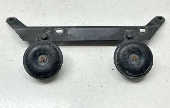 Nissan Juke I F15 Horn signal 256201KA0A 256101KA0A