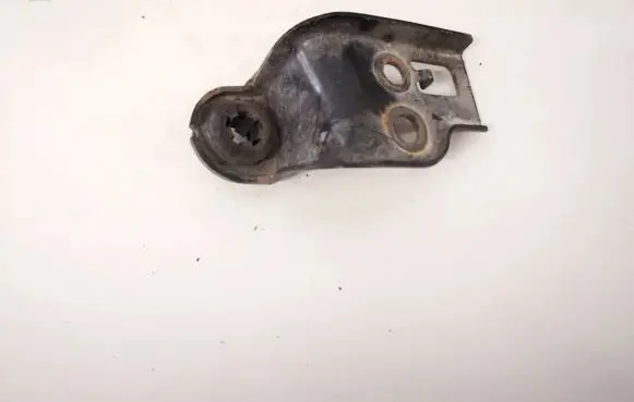 Toyota Avensis T250 Radiator mount bracket