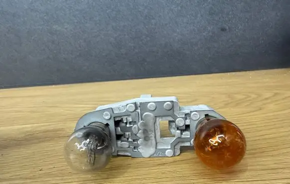 Ford Mondeo MK IV Tail light bulb cover holder 7S7113N004A