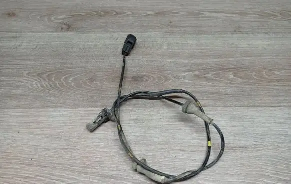Volvo V70 ABS brake wheel speed sensor 10071160133