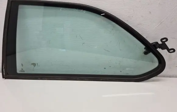 BMW 3 E36 Rear side window