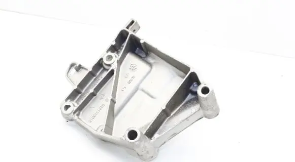 Smart ForFour II W453 A/C compressor mount bracket 926141091R