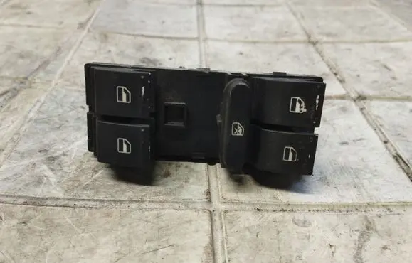 Volkswagen PASSAT B6 Electric window control switch 1K4959857A
